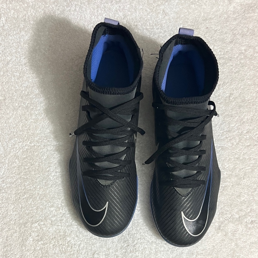 Nike Boy’s Black and Blue Soccer Athletic Shoes